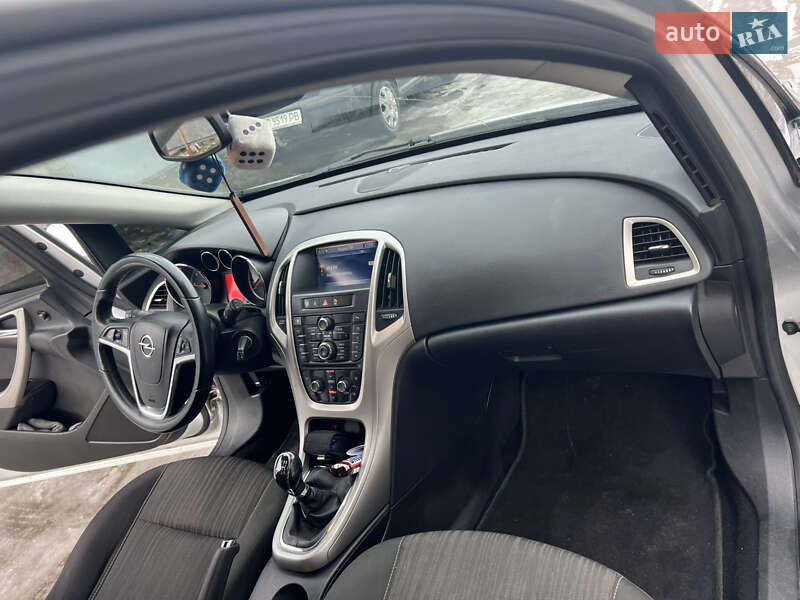 Универсал Opel Astra 2011 в Луцке фото 16 Универсал Opel Astra 2011 в Луцке