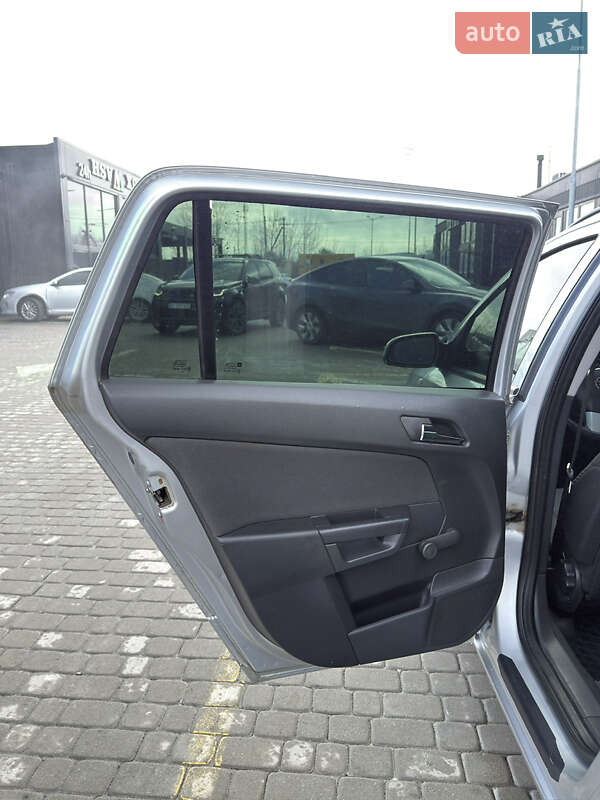 Универсал Opel Astra 2009 в Львове фото 10 Универсал Opel Astra 2009 в Львове