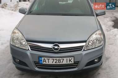 Универсал Opel Astra 2008 в Ивано-Франковске
