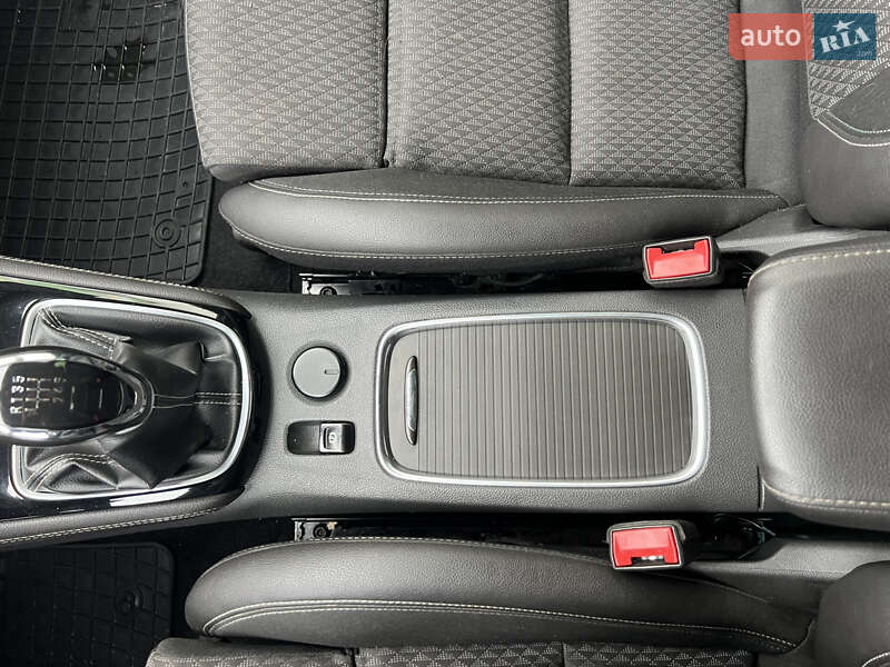 Универсал Opel Astra 2017 в Киеве фото 21 Универсал Opel Astra 2017 в Киеве