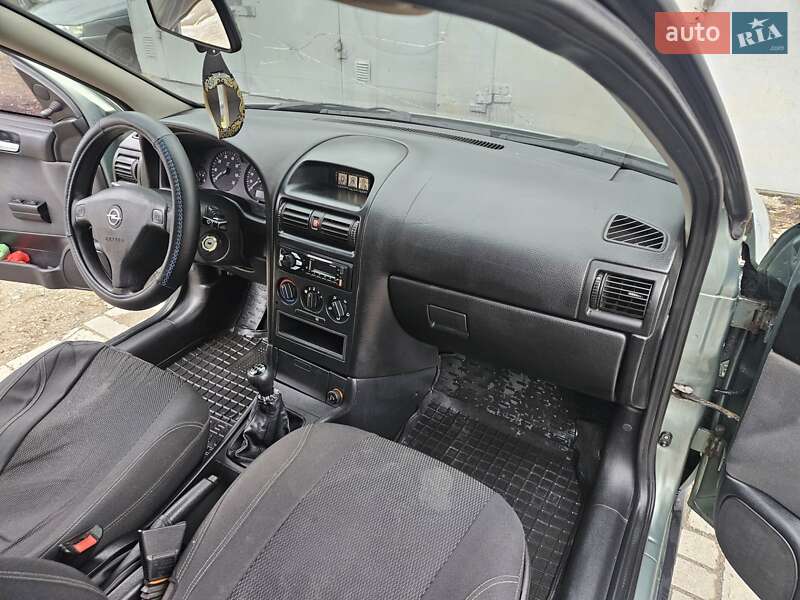 Седан Opel Astra 2007 в Запоріжжі