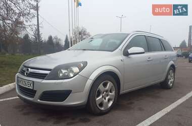 Універсал Opel Astra 2006 в Житомирі