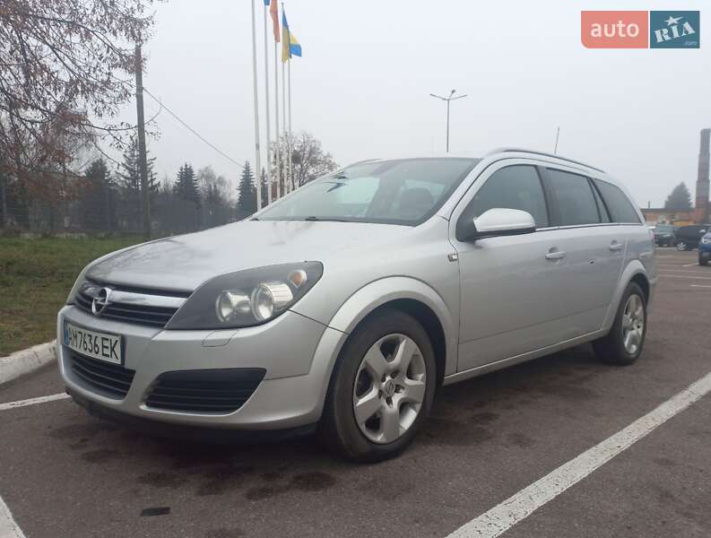 Универсал Opel Astra 2006 в Житомире