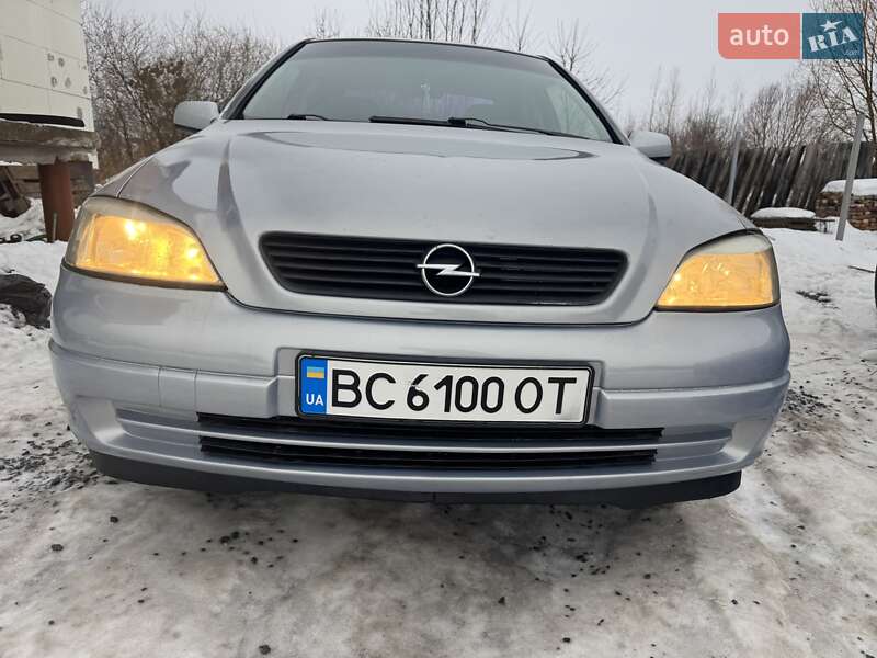 Седан Opel Astra 2001 в Львові