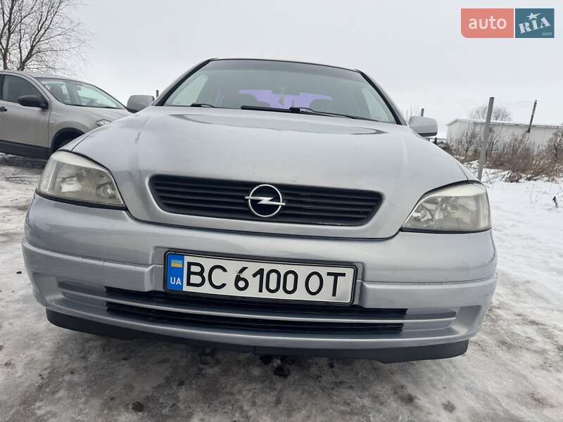 Седан Opel Astra 2001 в Львові