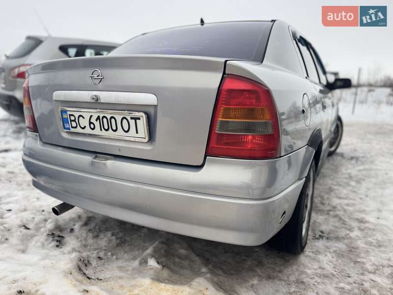 Седан Opel Astra 2001 в Львові