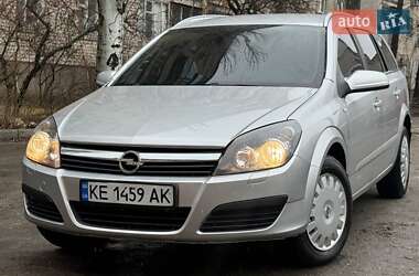 Універсал Opel Astra 2005 в Дніпрі
