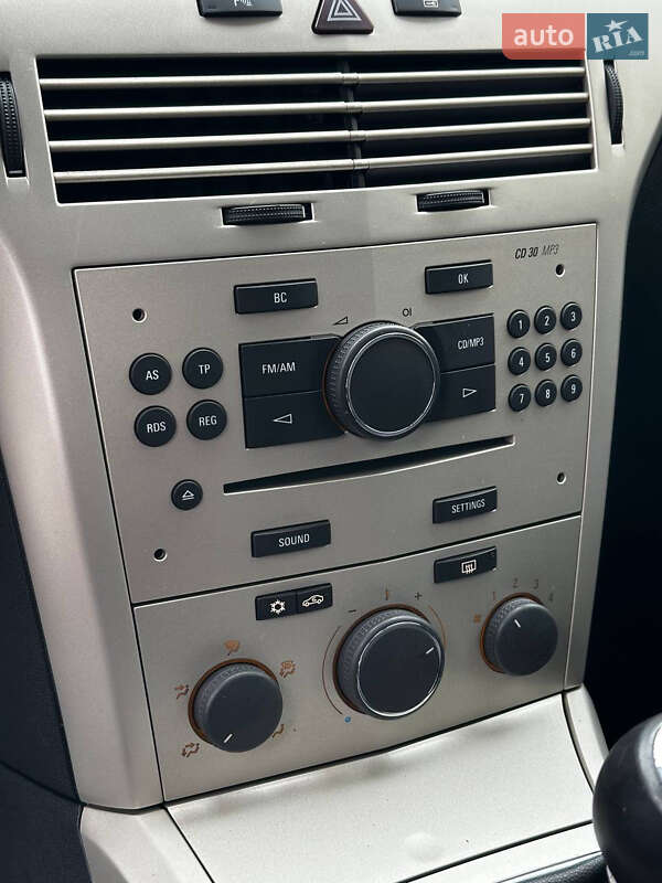 Универсал Opel Astra 2008 в Луцке фото 13 Универсал Opel Astra 2008 в Луцке