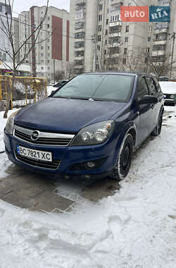 Універсал Opel Astra 2009 в Львові