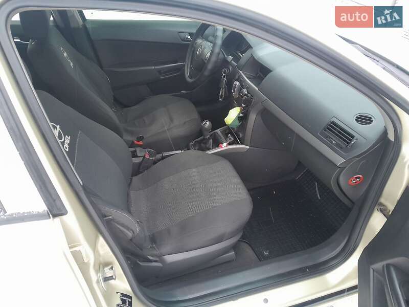 Хетчбек Opel Astra 2005 в Калуші фото 9 Хетчбек Opel Astra 2005 в Калуші