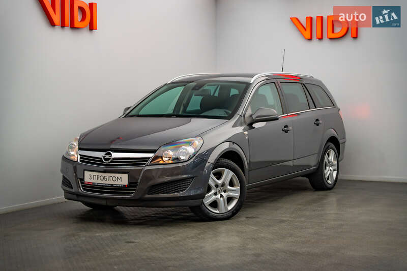 Opel Astra 2010