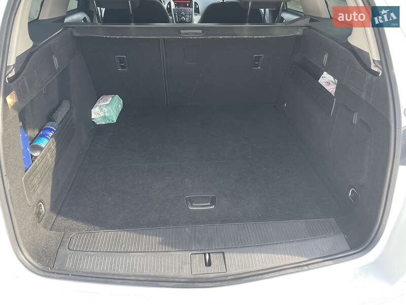 Универсал Opel Astra 2016 в Житомире