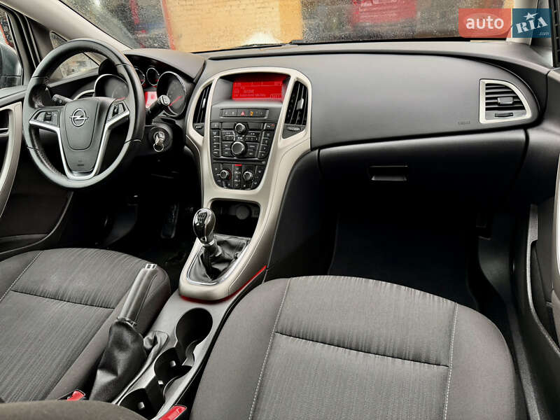 Хэтчбек Opel Astra 2010 в Ровно фото 21 Хэтчбек Opel Astra 2010 в Ровно