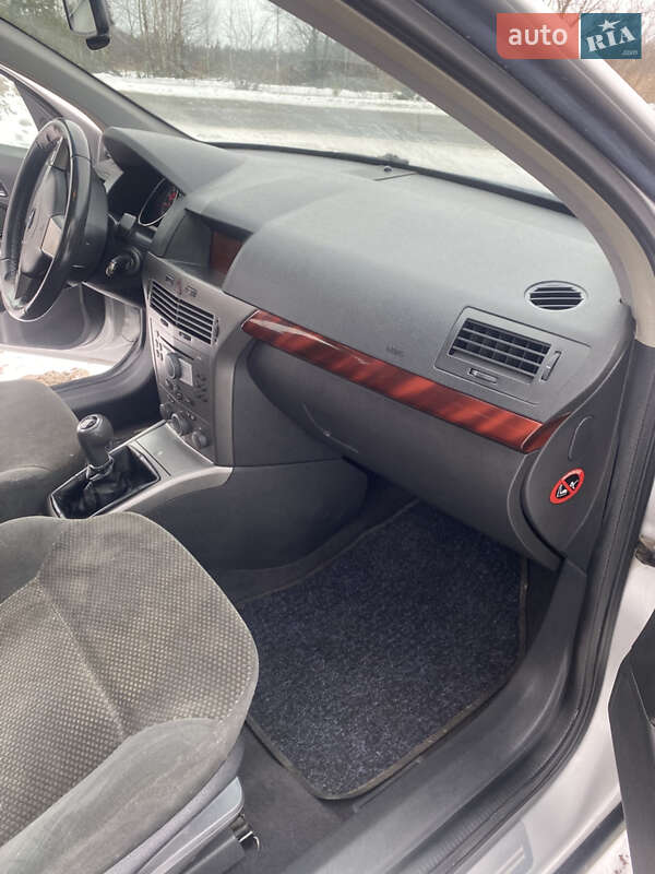 Универсал Opel Astra 2004 в Ратным фото 6 Универсал Opel Astra 2004 в Ратным