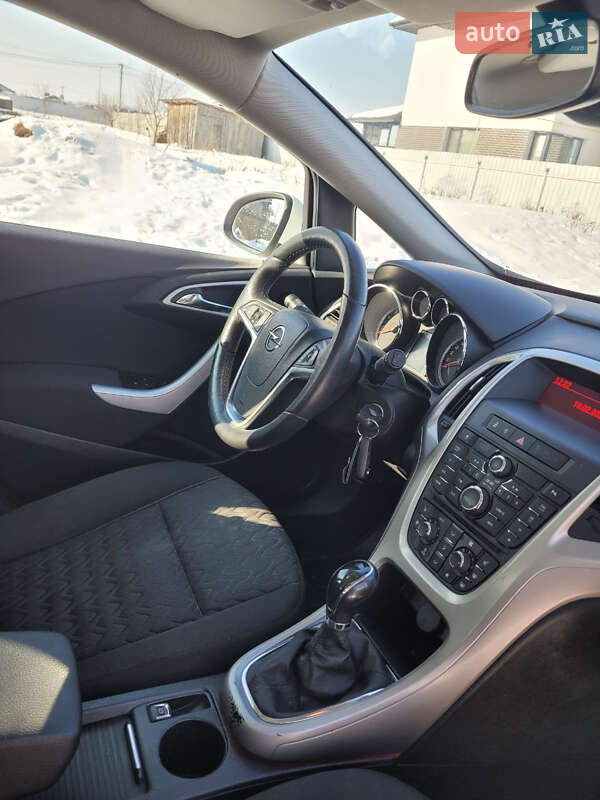 Универсал Opel Astra 2013 в Луцке фото 13 Универсал Opel Astra 2013 в Луцке