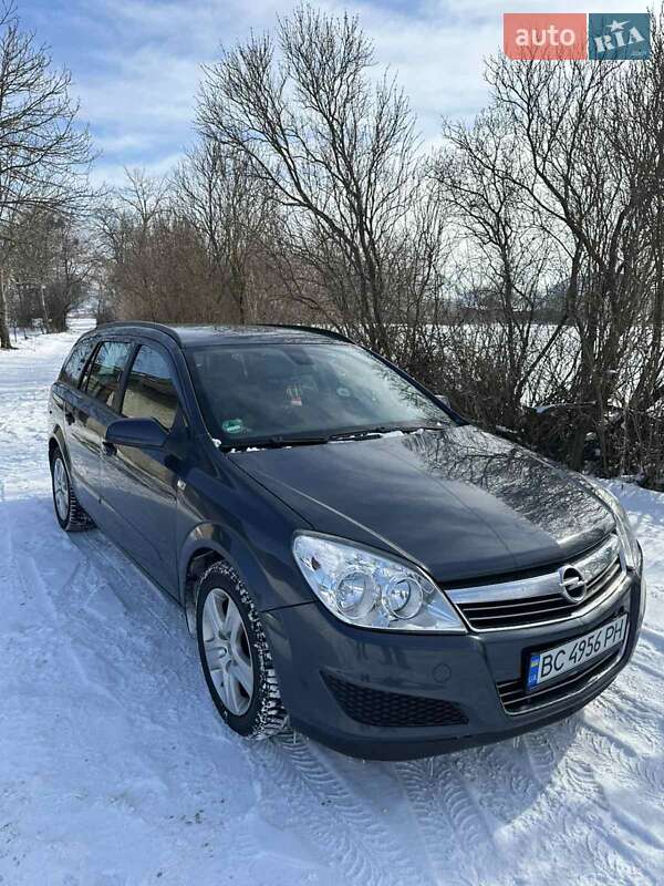 Універсал Opel Astra 2009 в Львові фото Універсал Opel Astra 2009 в Львові