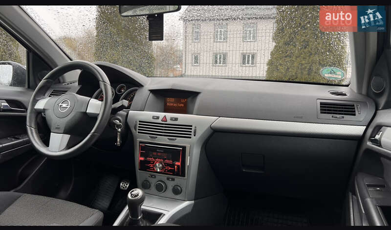 Універсал Opel Astra 2006 в Хмельницькому