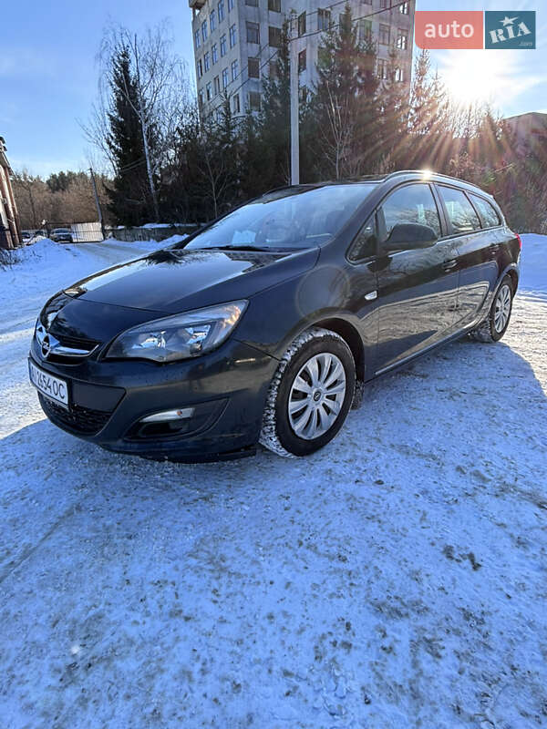 Універсал Opel Astra 2013 в Житомирі