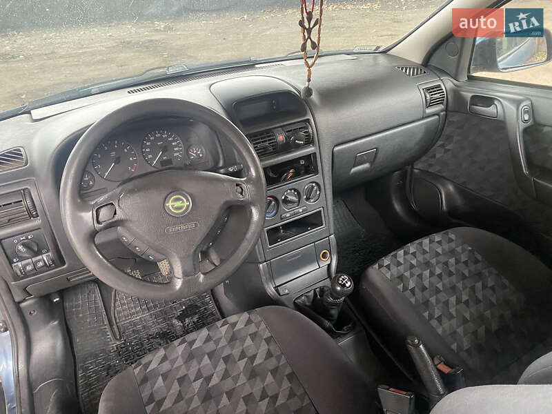 Хетчбек Opel Astra 1998 в Мукачевому