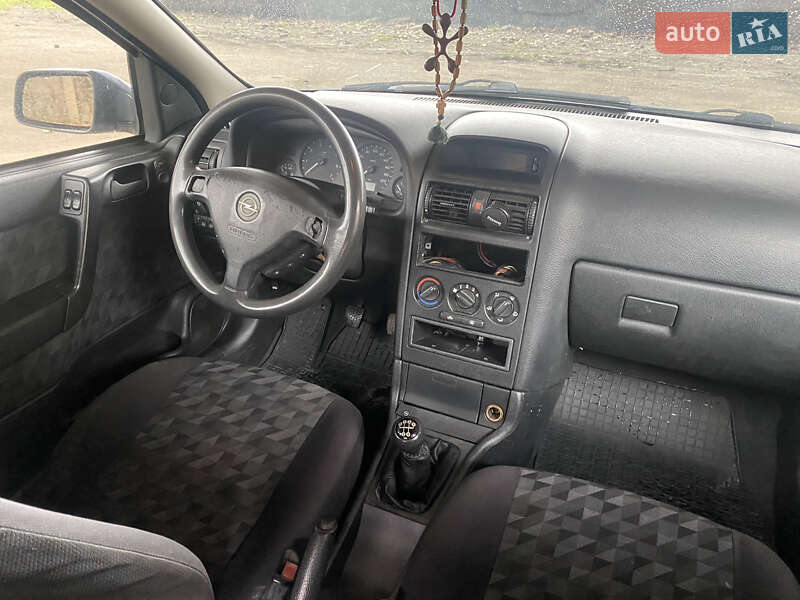 Хетчбек Opel Astra 1998 в Мукачевому