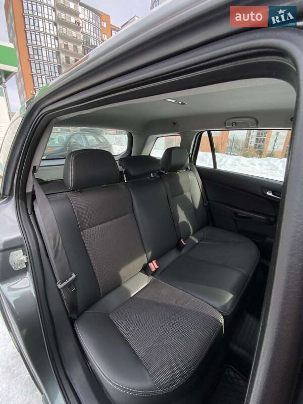 Універсал Opel Astra 2009 в Івано-Франківську