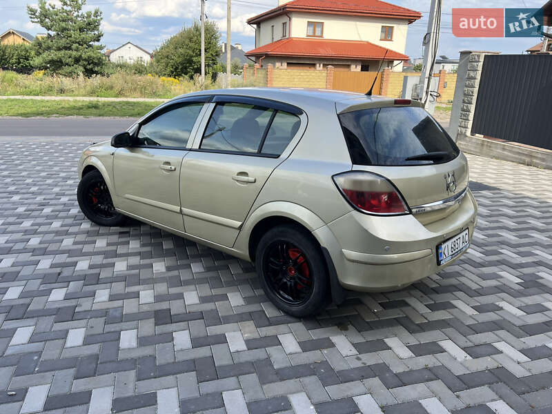 Хетчбек Opel Astra 2005 в Києві