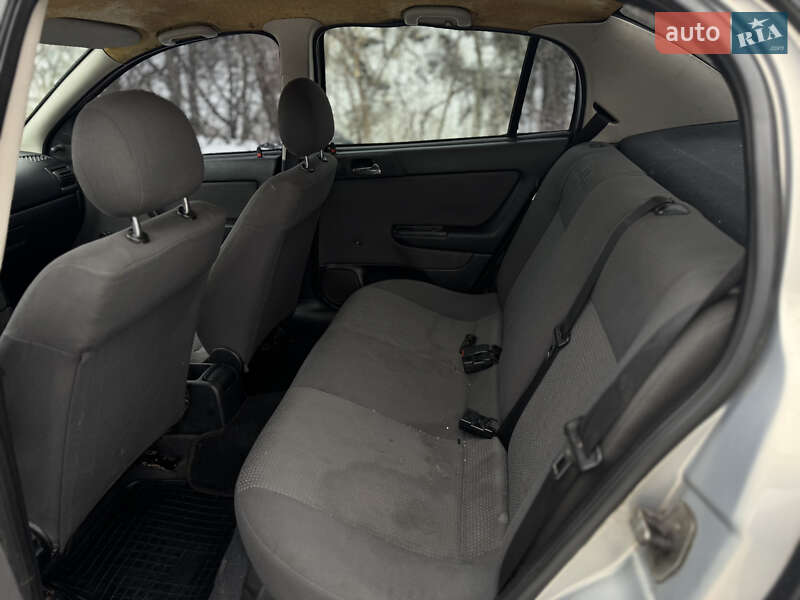 Седан Opel Astra 2006 в Києві