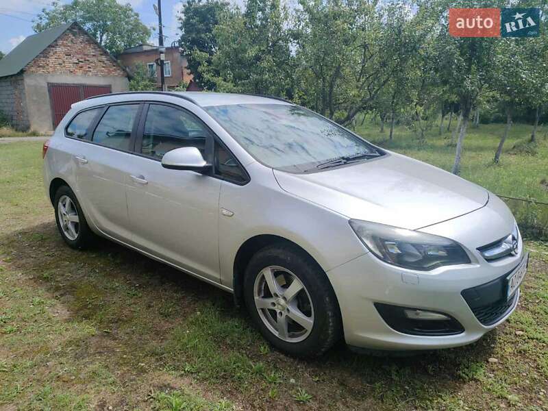 Opel Astra 2014