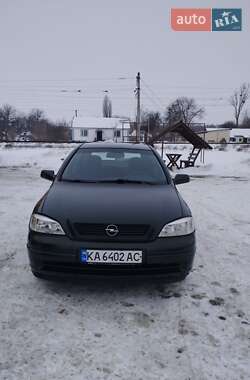 Хэтчбек Opel Astra 2004 в Городище
