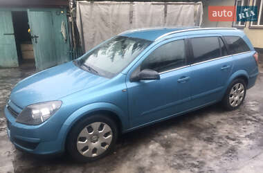 Универсал Opel Astra 2005 в Чернигове