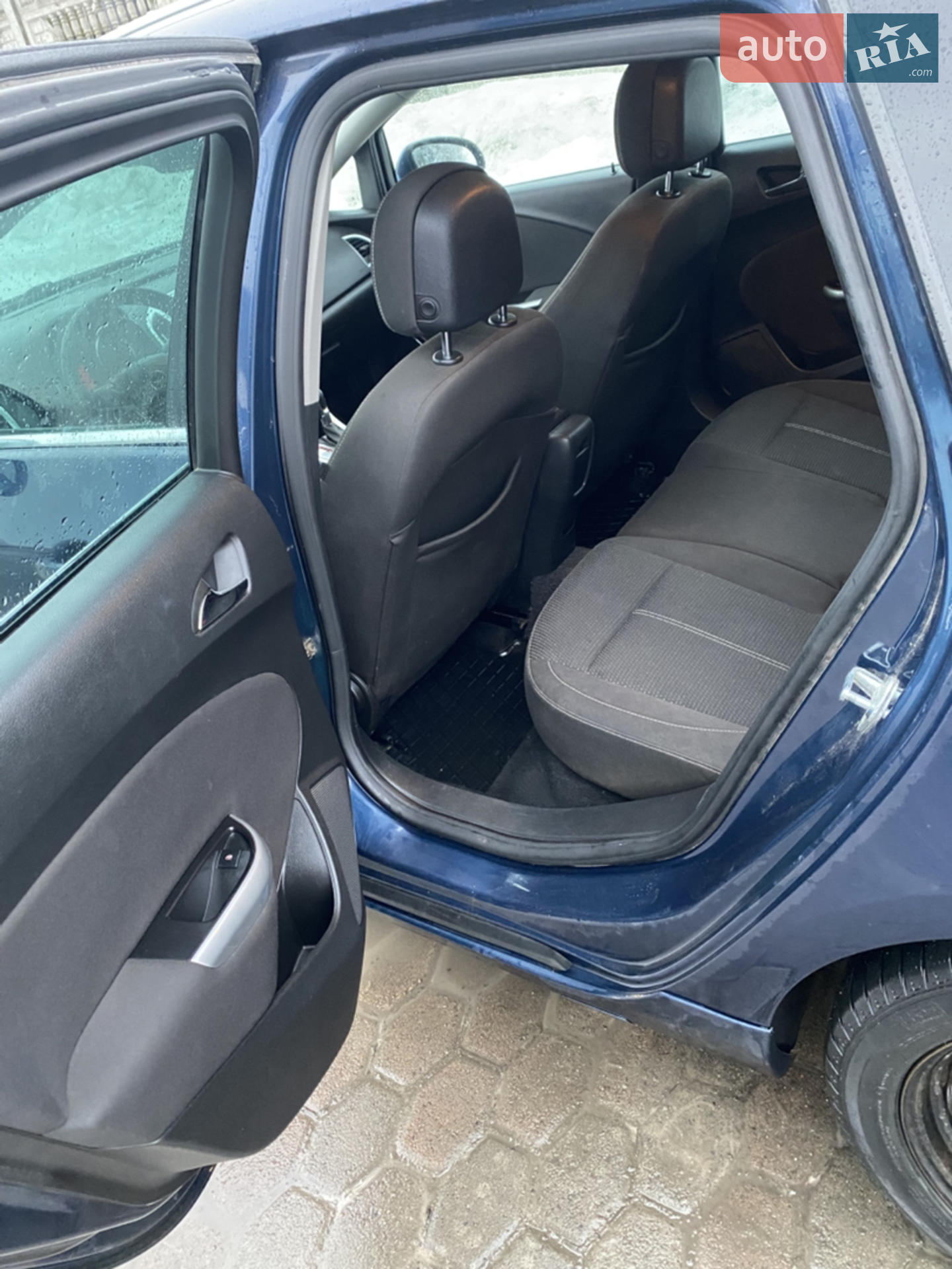 2011 Opel Astra - мініатюра 19