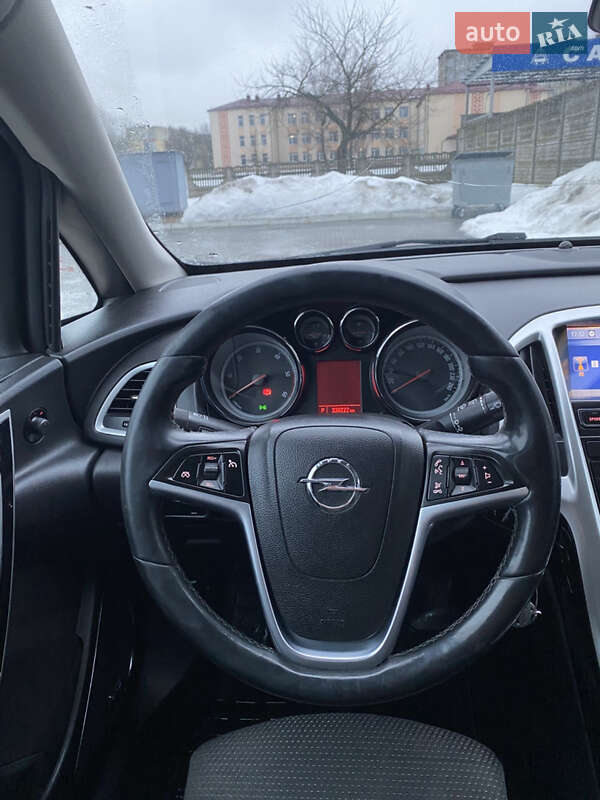 Універсал Opel Astra 2011 в Костопілі