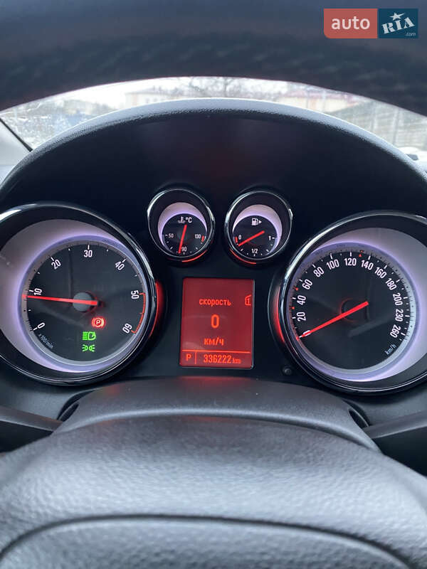 Універсал Opel Astra 2011 в Костопілі