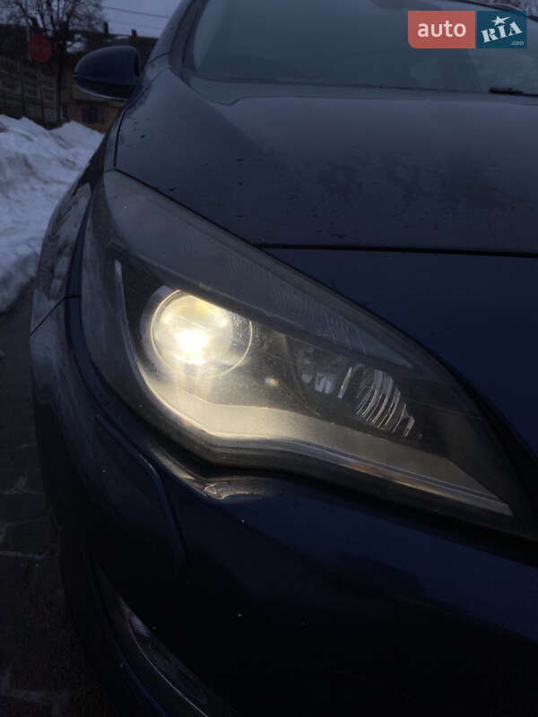 Універсал Opel Astra 2011 в Костопілі