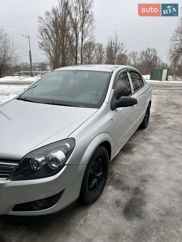 Седан Opel Astra 2008 в Києві