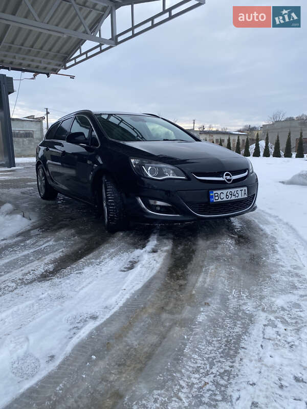 Универсал Opel Astra 2013 в Ходорове