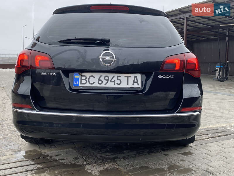 Универсал Opel Astra 2013 в Ходорове