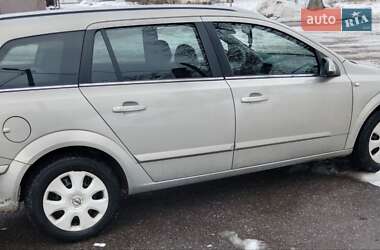 Універсал Opel Astra 2005 в Олександрії