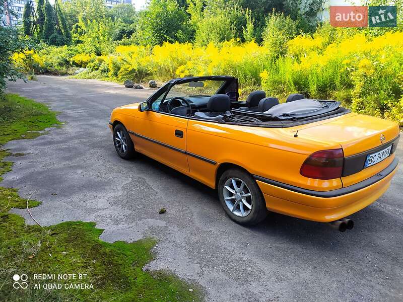 Хэтчбек Opel Astra 1995 в Львове