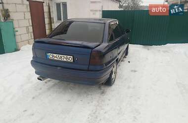 Седан Opel Astra 1996 в Богуславі