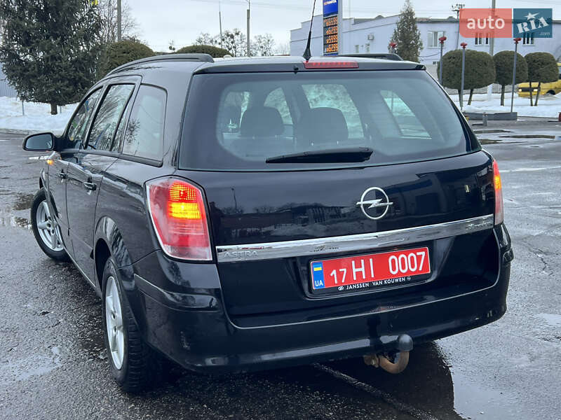 Універсал Opel Astra 2006 в Лубнах