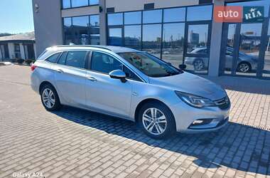 Універсал Opel Astra 2016 в Львові