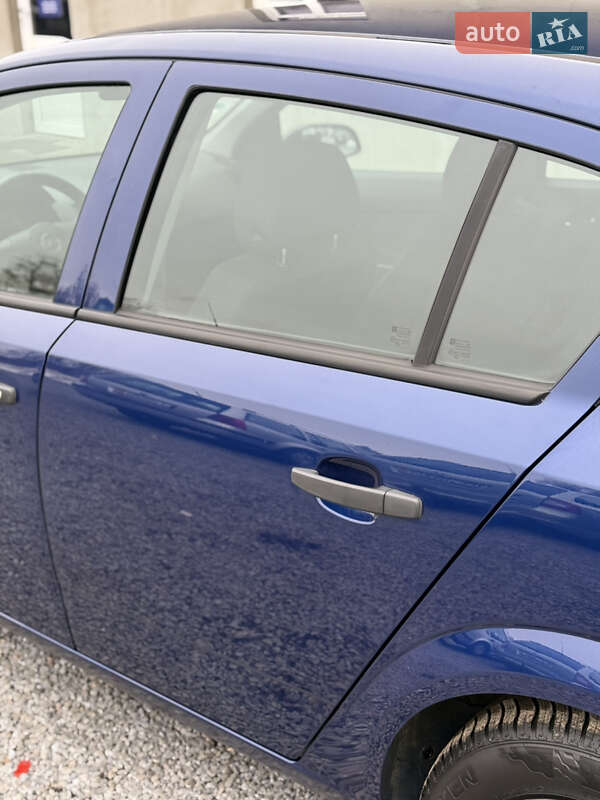 Хэтчбек Opel Astra 2009 в Луцке фото 54 Хэтчбек Opel Astra 2009 в Луцке
