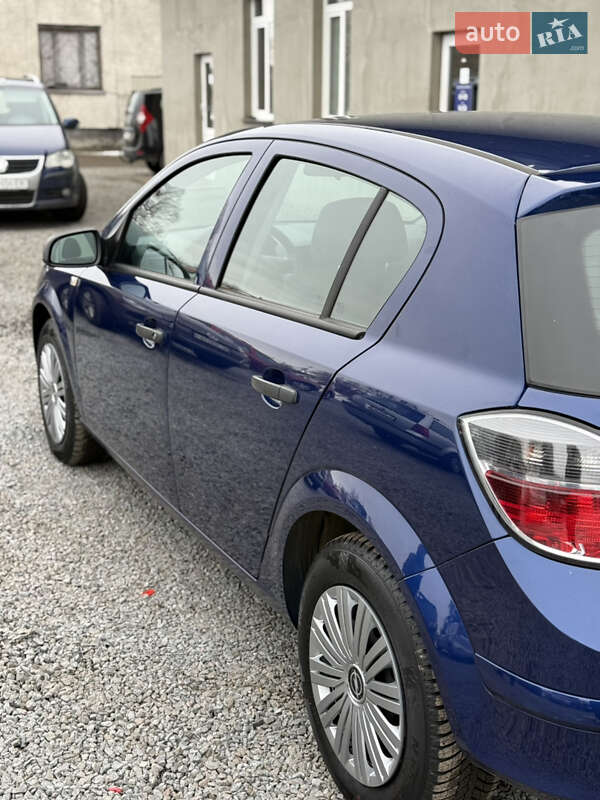 Хэтчбек Opel Astra 2009 в Луцке фото 70 Хэтчбек Opel Astra 2009 в Луцке