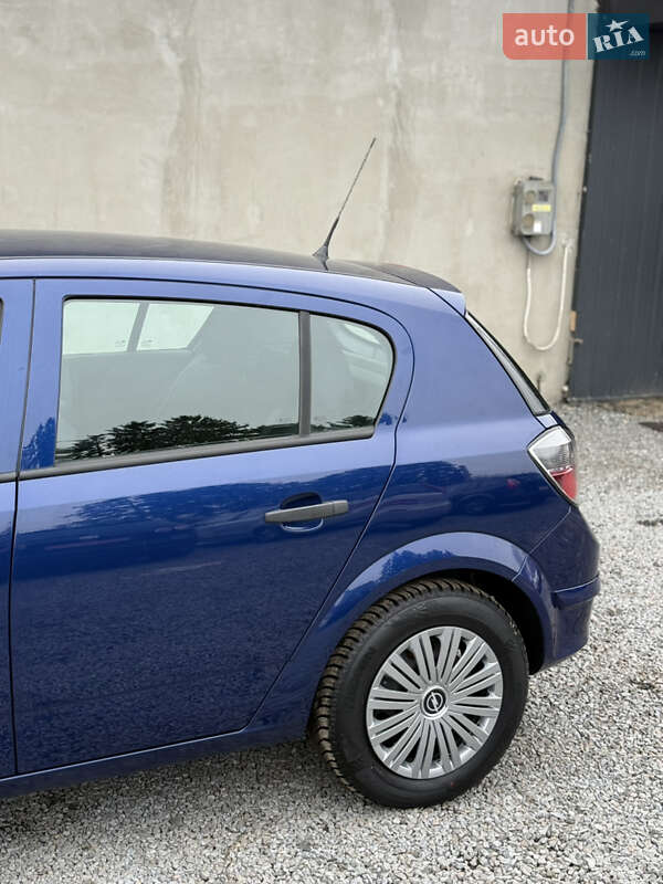 Хэтчбек Opel Astra 2009 в Луцке фото 80 Хэтчбек Opel Astra 2009 в Луцке