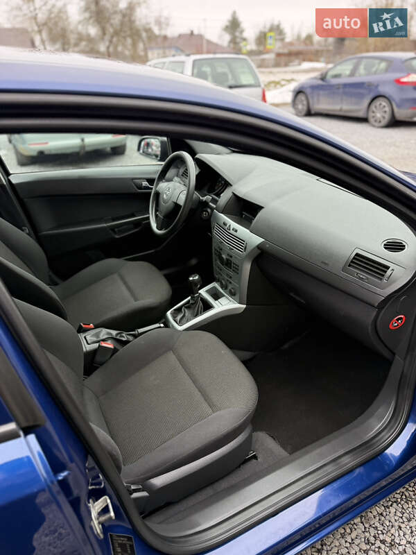 Хэтчбек Opel Astra 2009 в Луцке фото 100 Хэтчбек Opel Astra 2009 в Луцке