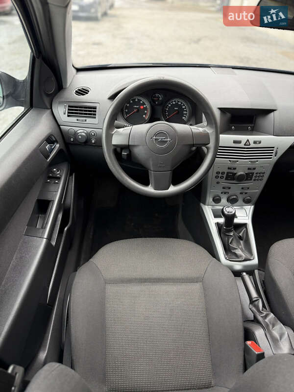 Хэтчбек Opel Astra 2009 в Луцке фото 119 Хэтчбек Opel Astra 2009 в Луцке