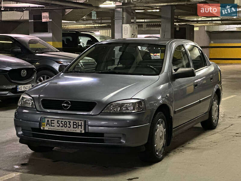 Седан Opel Astra 2006 в Дніпрі фото 5 Седан Opel Astra 2006 в Дніпрі