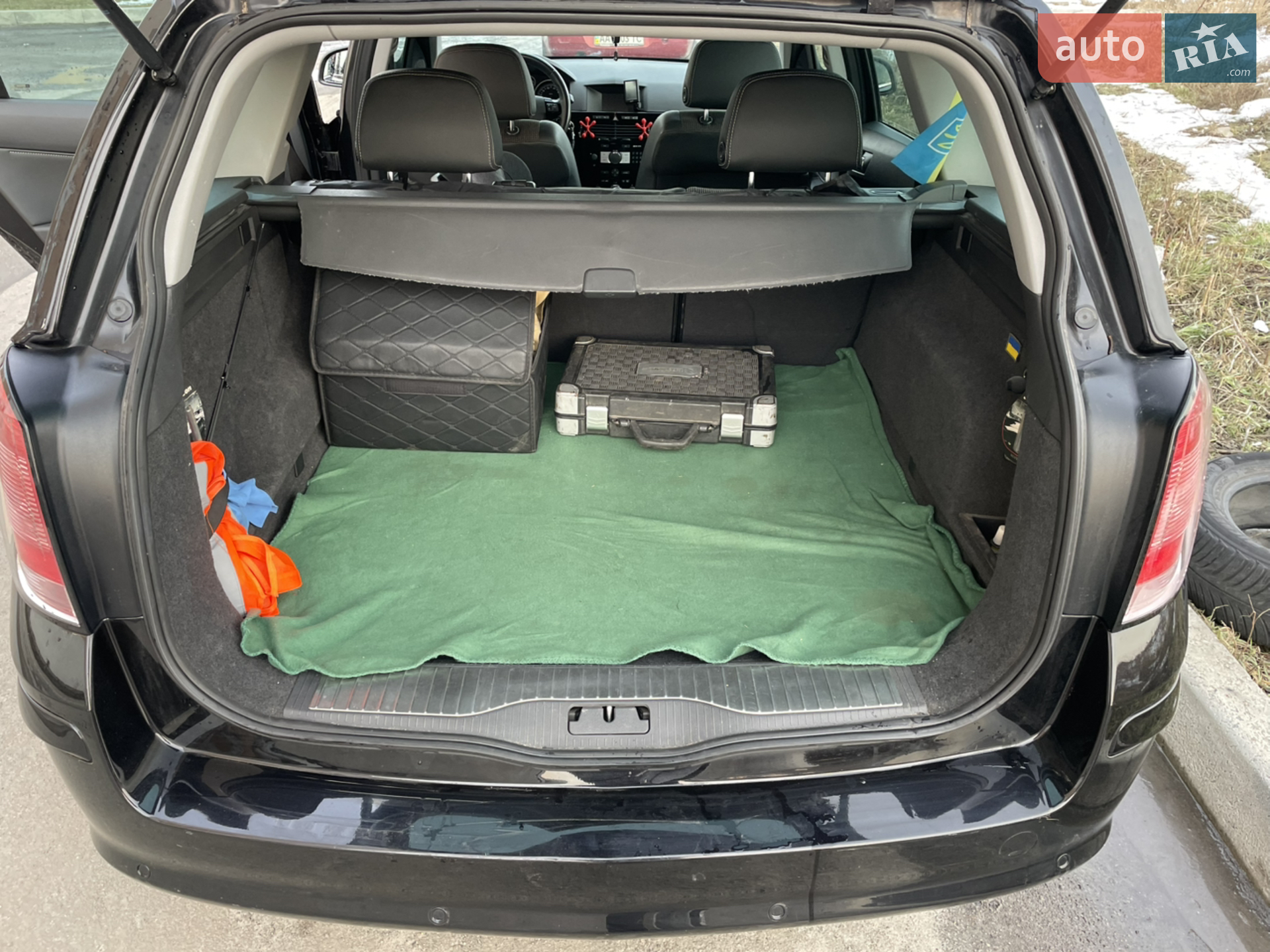 2010 Opel Astra - мініатюра 9