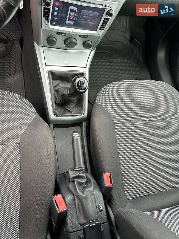 Универсал Opel Astra 2009 в Дубно фото 8 Универсал Opel Astra 2009 в Дубно
